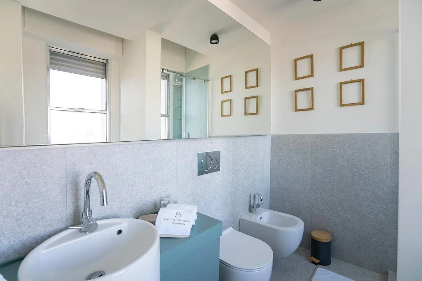 Apartament Arts At Porta Nuova Mediolan